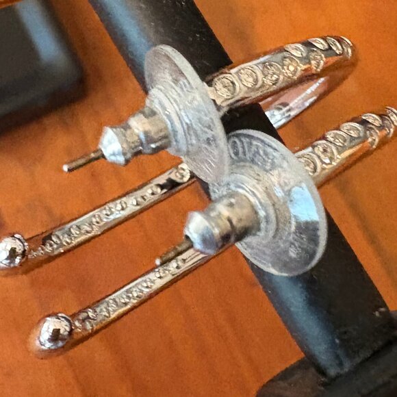 2 PAIRS VINTAGE SWAROVSKI HOOP EARRINGS GOLD & SILVER CLEAR PAVE CRYSTALS - Picture 7 of 13